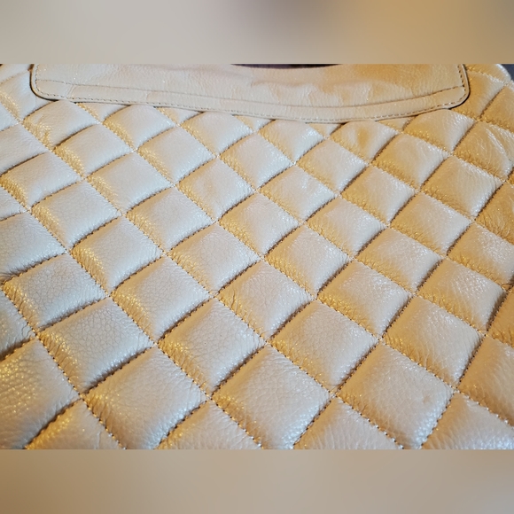 Kate Spade Purse - Picture 5 of 16